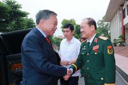 Khai mạc trọng thể Đại hội đại biểu toàn quốc Hội Cựu chiến binh Việt Nam lần 8