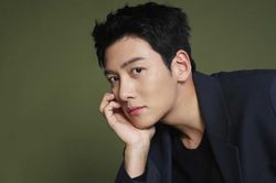 Ji Chang-wook dự Li&ecirc;n hoan phim ch&acirc;u &Aacute; Đ&agrave; Nẵng 2026