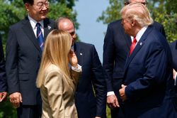 Hàn Quốc đề nghị ông Trump thúc đẩy đối thoại với Triều Tiên