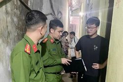 Văn Miếu giữ vững địa b&agrave;n 'x&atilde; kh&ocirc;ng ma t&uacute;y'