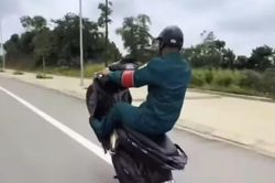Tịch thu mô tô của thanh niên tái phạm chạy xe bằng… một bánh