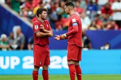 Phát ngôn của Joao Neves về Ronaldo gây tranh cãi dữ dội