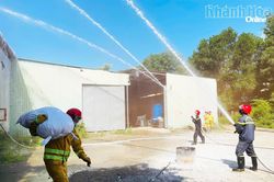 Thực tập phương &aacute;n chữa ch&aacute;y tại xưởng sản xuất chai nhựa