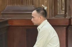 TPHCM: Giám đốc ngân hàng dùng hợp đồng giả cách 'bẫy' khách hàng