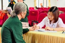 Luật Dân số mới: Tăng hỗ trợ sinh con, chăm sóc người cao tuổi