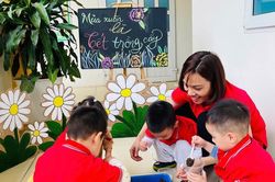 Giáo viên mầm non nghỉ hưu sớm không bị trừ lương cần đáp ứng những điều kiện nào?