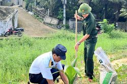 G&oacute;p sức x&acirc;y dựng qu&ecirc; hương