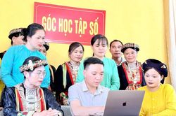 Lào Cai hướng tới mục tiêu phủ sóng kỹ năng số đến thôn, tổ dân phố