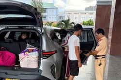 Cảnh sát giao thông Gia Lai dẫn đường đưa sản phụ vỡ ối đi cấp cứu kịp thời