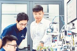 Đ&agrave;o tạo nh&acirc;n lực đ&aacute;p ứng c&aacute;c ng&agrave;nh c&ocirc;ng nghệ chiến lược