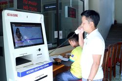 Gỡ 'điểm nghẽn' nhân lực cho cấp xã