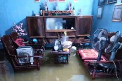 Hình ảnh mưa lớn gây úng ngập ở Lào Cai