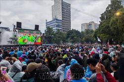 Các đội chủ nhà bị loại khiến giá vé World Cup giảm mạnh