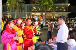 Phố biển Gia Lai hút khách bằng chương trình Carnival đường phố