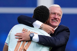 Nhật ký World Cup 2026: Tiến lên cùng bộ đôi Kylian - Didier