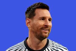 Messi đáng sợ nhất lúc đi bộ