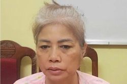 Được 'vẽ' bệnh &aacute;n t&acirc;m thần, b&agrave; tr&ugrave;m trốn viện ra ngo&agrave;i mua b&aacute;n h&agrave;ng tạ ma t&uacute;y