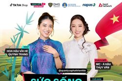 &Aacute; hậu Thụy V&acirc;n livestream quảng b&aacute; đặc sản T&acirc;y Bắc