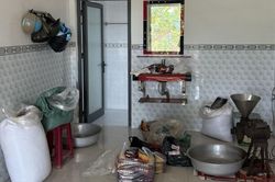 Khởi tố đối tượng sản xuất cà-phê giả