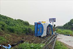 Tập trung nguồn lực cứu chữa nạn nh&acirc;n vụ tai nạn giao th&ocirc;ng tại x&atilde; Chương Dương