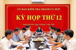 Kỷ luật Khiển trách nguyên Chánh Văn phòng Tỉnh ủy Thừa Thiên Huế