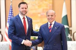 Pakistan thu&ecirc; 'cầu nối' vận động h&agrave;n gắn quan hệ qu&acirc;n sự với Mỹ