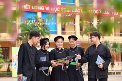 Đề xuất hỗ trợ sinh viên dân tộc thiểu số rất ít người 150% mức lương cơ sở mỗi tháng