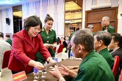 TPHCM: Động viên, tri ân, chia sẻ những khó khăn với gia đình liệt sĩ, thương binh
