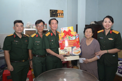 An Giang: Thăm, tặng quà đối tượng chính sách