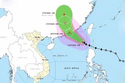 Thời tiết ngày 25/7: Bão số 2 có thể mạnh lên cấp 12, Bắc Bộ và Nam Bộ tiếp tục mưa lớn