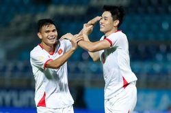 ASEAN Cup 2026: Đình Bắc gây sốt sau màn trình diễn bùng nổ