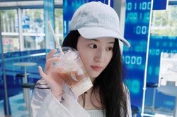 Ảnh mặt mộc của Lưu Diệc Phi g&acirc;y sốt
