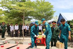 Tổ chức cất bốc, quy tập hài cốt liệt sĩ Trần Khá về Nghĩa trang liệt sĩ Ninh Hòa - Vạn Ninh