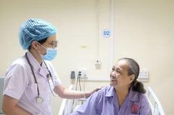 Cứu sống bệnh nhân 76 tuổi mắc sốc nhiễm khuẩn nặng