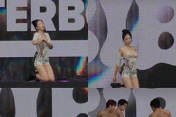 BIBI gây tranh cãi với màn trình diễn táo bạo tại Waterbomb Seoul 2026