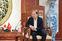Tổng Lãnh sự Nhật Bản tại TP Hồ Chí Minh chào xã giao lãnh đạo tỉnh Cà Mau