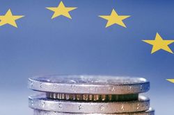 ECB mở rộng khung tài sản thế chấp, bổ sung tiêu chí khí hậu cho tín dụng doanh nghiệp phi tài chính