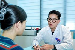 Kết hôn hơn một năm chưa có con, người phụ nữ bàng hoàng khi biết nguyên nhân
