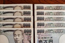 Vì sao Mỹ bất ngờ chi hàng tỷ USD mua đồng yen Nhật?