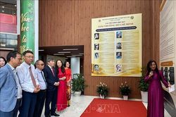 Trưng bày thành tựu nghiên cứu văn hóa, văn học qua nhiều thế hệ