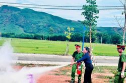 Công an xã Tam Mỹ nâng cao kỹ năng PCCC cho người dân