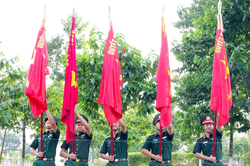 Bộ đội tích cực luyện tập, sẵn sàng trình diễn trong chương trình 'Tổ quốc trong tim'