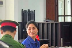 Giám đốc show 'Về đây bốn cánh chim trời' biết không thể biểu diễn vẫn bán vé, đón khán giả