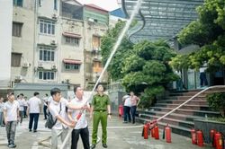 Thực tập phương án cứu hộ cứu nạn tại Tòa nhà Kinh Bắc Thăng Long