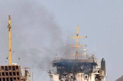 Thêm tàu tuyền bị tấn công khi đàm phán Mỹ - Iran bế tắc
