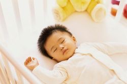 Trẻ sơ sinh ngủ bao nhiêu là đủ?