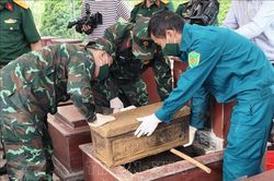 Thu thập tư liệu phục vụ t&igrave;m kiếm tr&ecirc;n 1.000 liệt sĩ