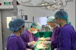 Bỏ lịch tái khám sau mở thông hồi tràng, người bệnh cấp cứu vì hoại tử ruột
