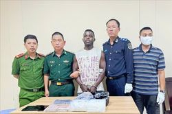 Phát hiện vụ lợi dụng hàng ký gửi để vận chuyển ma túy trái phép xuyên quốc gia