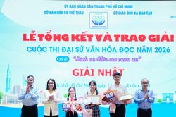 Đại sứ Văn hóa đọc lan tỏa tình yêu sách đến học sinh
